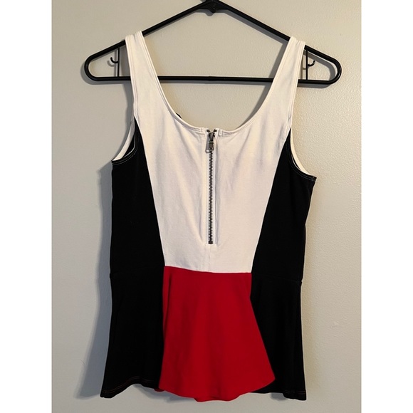 Express Top - Picture 2 of 3